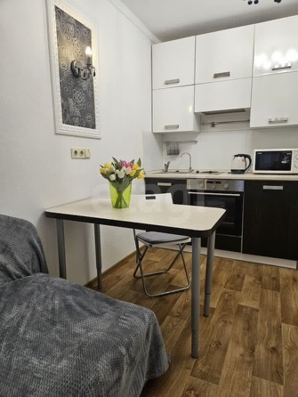 
  Продается 1-комн. квартира, 35 м², Толбухина ул, д. 21
. Фото 6.