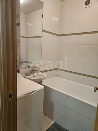 
  Продается 1-комн. квартира, 35 м², Толбухина ул, д. 21
. Фото 10.