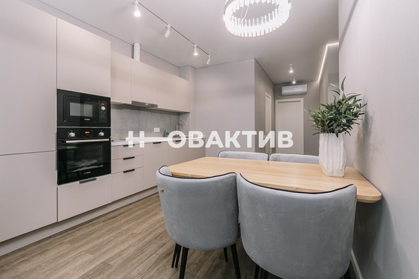 
  Сдается 3-комн. квартира, 87 м², Владимира Заровного ул, д. 8
. Фото 11.
