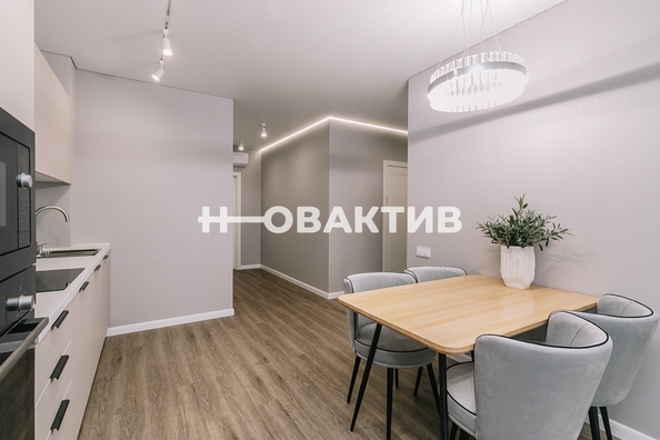 
  Сдается 3-комн. квартира, 87 м², Владимира Заровного ул, д. 8
. Фото 12.