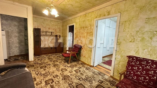 
  Продается 3-комн. квартира, 46.1 м², Есенина ул, д. 19
. Фото 7.