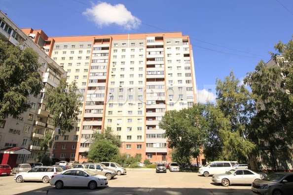
  Продается 3-комн. квартира, 65.4 м², Широкая ул, д. 125
. Фото 6.