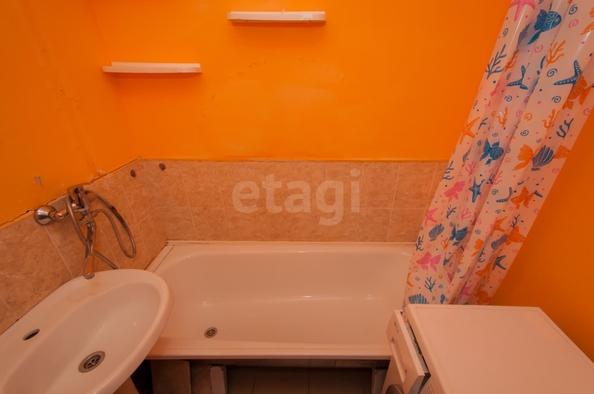 
  Продается 1-комн. квартира, 37.2 м², Титова ул, д. 238
. Фото 10.