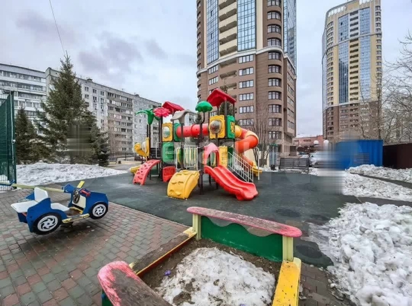 
  Продается 2-комн. квартира, 65 м², Линейная ул, д. 53/1
. Фото 16.