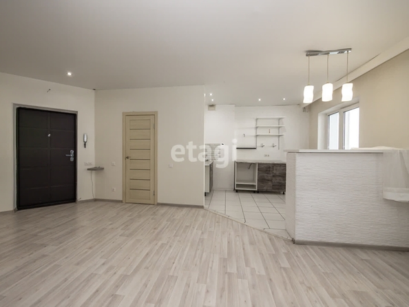 
  Продается 2-комн. квартира, 60.2 м², Сухарная ул, д. 101/1
. Фото 2.