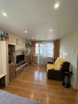 
  Продается 1-комн. квартира, 30.9 м², Есенина ул, д. 47
. Фото 2.