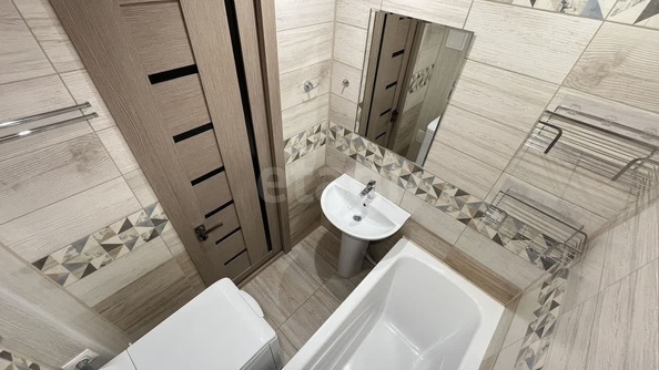 
  Продается 2-комн. квартира, 53 м², Максима Горького ул, д. 95
. Фото 9.