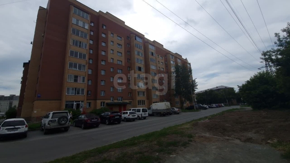 
  Сдается 3-комн. квартира, 62.3 м², Макаренко ул, д. 52
. Фото 1.