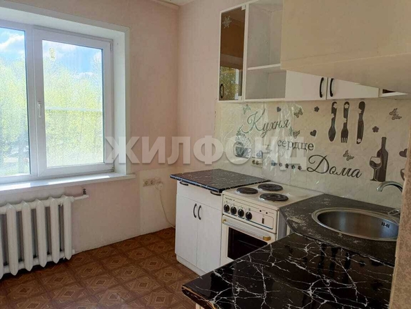 
  Продается 2-комн. квартира, 51.2 м², Военный городок ул, д. 124
. Фото 7.