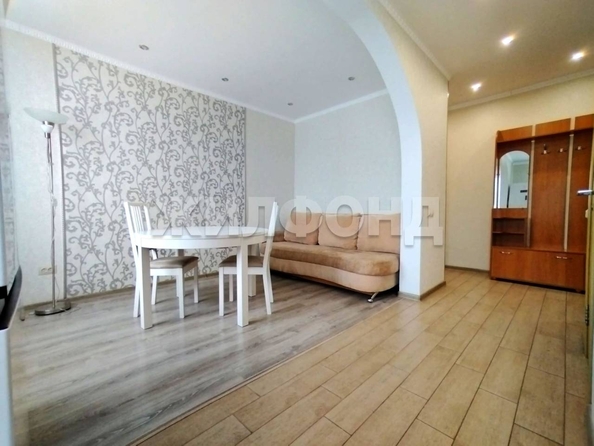 
  Продается 3-комн. квартира, 56.5 м², Горького ул, д. 10
. Фото 3.