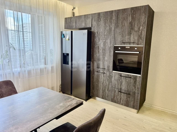 
  Сдается 3-комн. квартира, 84 м², Титова ул, д. 242
. Фото 4.
