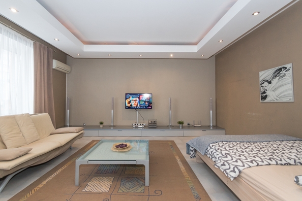 
  Сдается посуточно 1-комн. квартира, 40 м², Семьи Шамшиных ул, д. 4
. Фото 3.