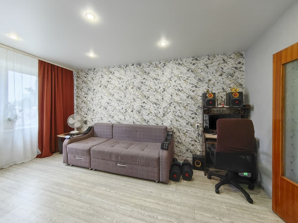 
  Продается 3-комн. квартира, 66.1 м², Земнухова ул, д. 11
. Фото 2.