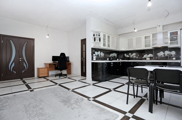 
  Продается дом, 360 м², Новосибирск
. Фото 4.