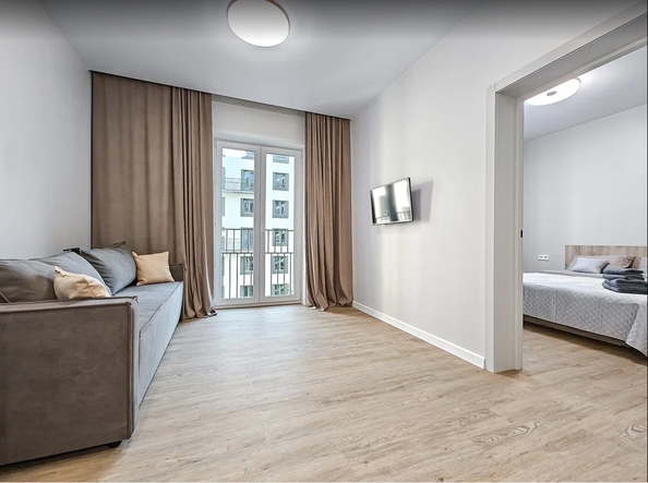 
  Сдам посуточно 2-комн. квартиру, 38 м², Владимира Заровного ул, д. 28/1
. Фото 2.