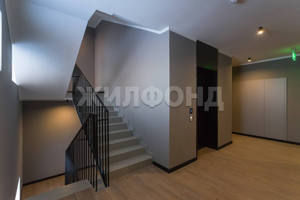 
  Продается 2-комн. квартира, 39 м², 3-й микрорайон, д. 2
. Фото 16.