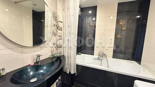 
  Продается 2-комн. квартира, 65 м², Калинина ул, д. 20
. Фото 10.