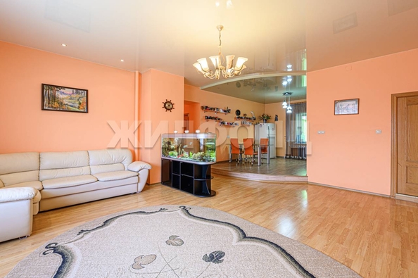 
  Продается дом, 279.9 м², Новосибирск
. Фото 8.