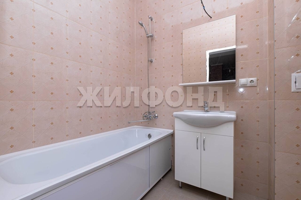 
  Продается 2-комн. квартира, 76.5 м², Вертковская ул, д. 5/3
. Фото 8.