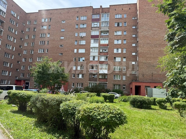 
  Продается 3-комн. квартира, 63.5 м², Выборная ул, д. 108
. Фото 8.