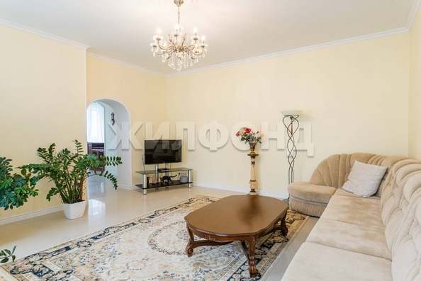 
  Продается дом, 474.8 м², поселок Мичуринский
. Фото 2.
