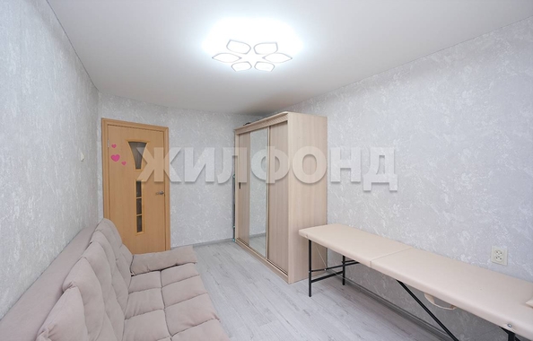 
  Продается 3-комн. квартира, 57.9 м², Петухова ул, д. 134
. Фото 4.