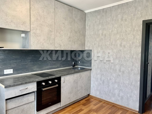 
  Продается 4-комн. квартира, 77.5 м², Немировича-Данченко ул, д. 120/3
. Фото 1.
