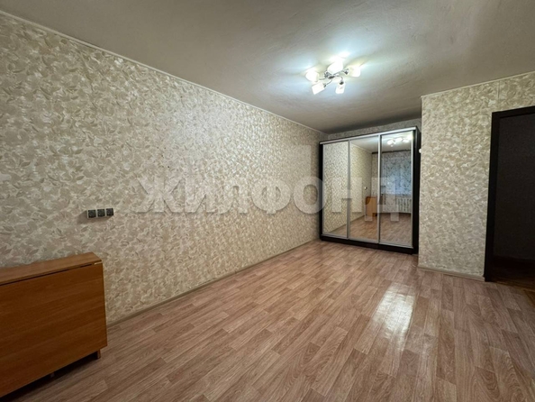 
  Продается 1-комн. квартира, 30.3 м², Первомайская ул, д. 210
. Фото 2.