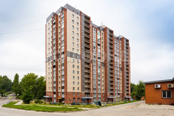 
  Продается 1-комн. квартира, 36.6 м², Толбухина ул, д. 2
. Фото 10.