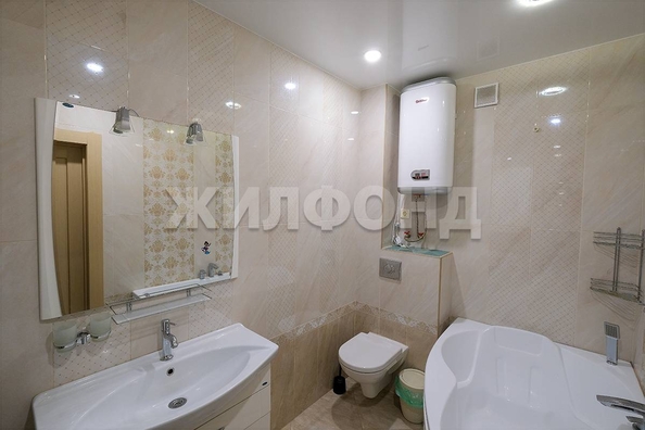 
  Продается 2-комн. квартира, 82.4 м², Толстого ул, д. 56
. Фото 13.