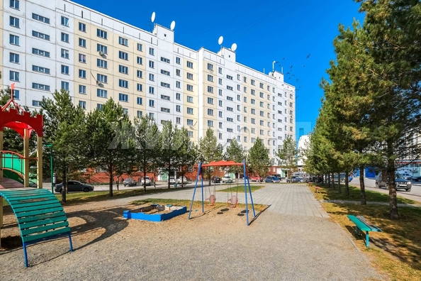 
  Продается 2-комн. квартира, 76.2 м², Татьяны Снежиной ул, д. 48
. Фото 2.