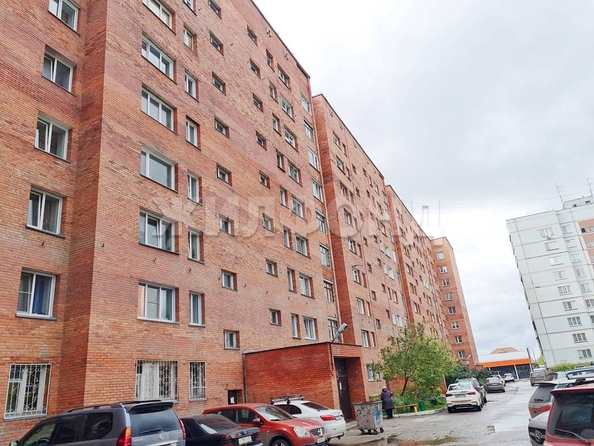 
  Продается 4-комн. квартира, 71.9 м², Молодости ул, д. 46
. Фото 2.
