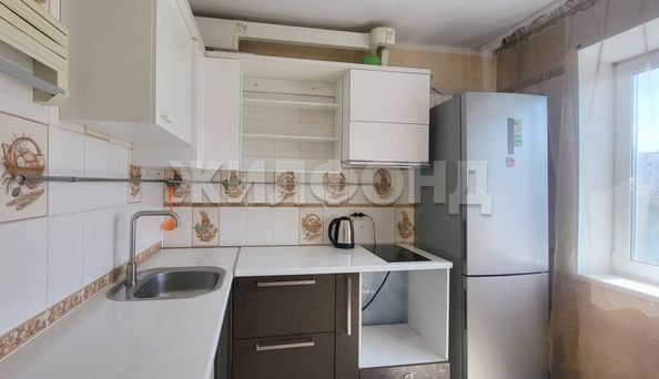 
  Продается 2-комн. квартира, 47 м², Троллейная ул, д. 18
. Фото 1.
