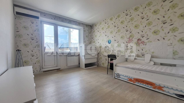 
  Продается 2-комн. квартира, 47 м², Троллейная ул, д. 18
. Фото 5.
