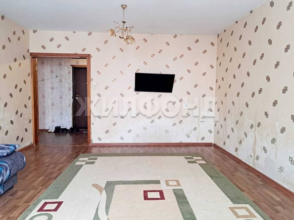 
  Продается 1-комн. квартира, 54 м², В. Высоцкого ул, д. 62
. Фото 3.
