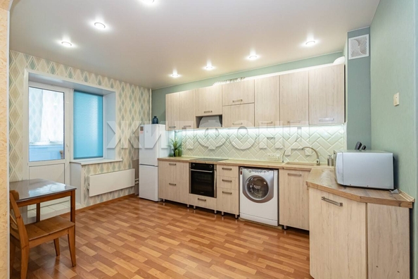 
  Продается 2-комн. квартира, 69.1 м², Аникина ул, д. 35
. Фото 2.
