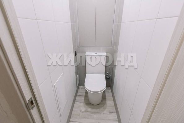 
  Продается 2-комн. квартира, 59 м², Петухова ул, д. 156
. Фото 14.