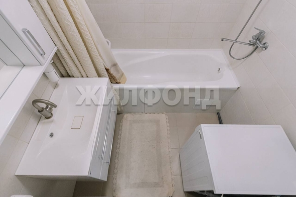 
  Продается 2-комн. квартира, 59 м², Петухова ул, д. 156
. Фото 16.