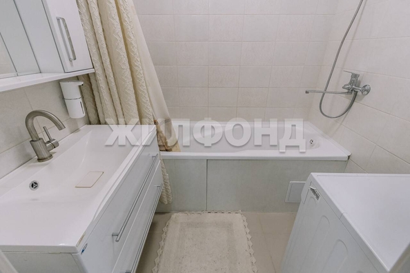 
  Продается 2-комн. квартира, 59 м², Петухова ул, д. 156
. Фото 17.