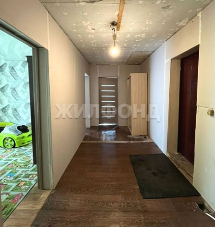 
  Продается 3-комн. квартира, 64.1 м², Школьная ул, д. 7
. Фото 7.