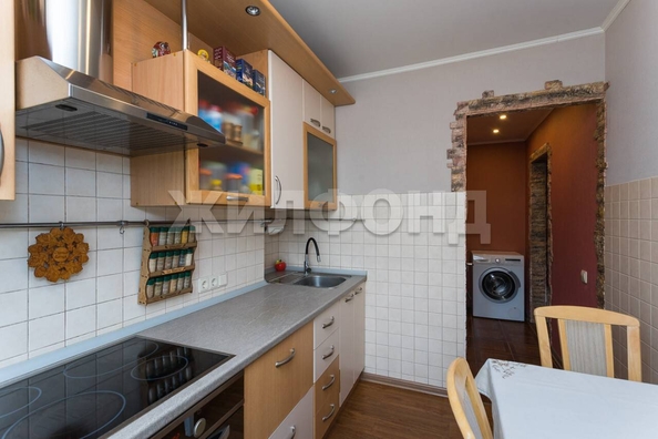 
  Продается 4-комн. квартира, 73.7 м², Челюскинцев ул, д. 15
. Фото 3.