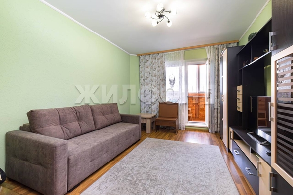 
  Продается 1-комн. квартира, 37.6 м², Связистов ул, д. 15
. Фото 6.