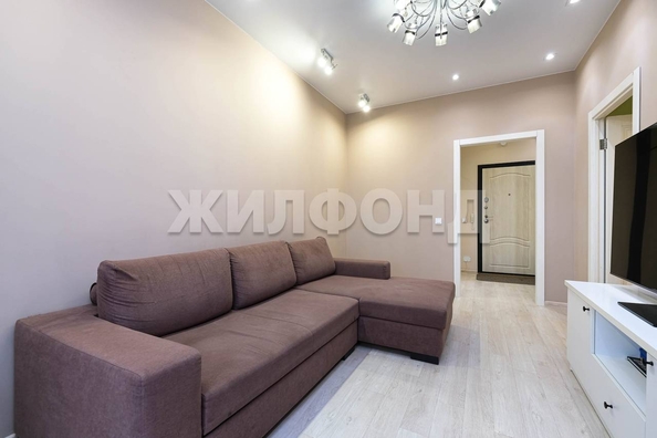 
  Продается 1-комн. квартира, 36.8 м², Кирова ул, д. 32
. Фото 4.