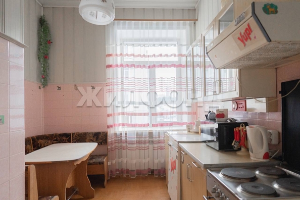 
  Продается 2-комн. квартира, 56.2 м², Серебренниковская ул, д. 4
. Фото 4.