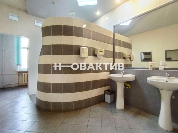 
  Продается универсальное помещение, 1143 м², Комбинатский пер, д. 3
. Фото 40.