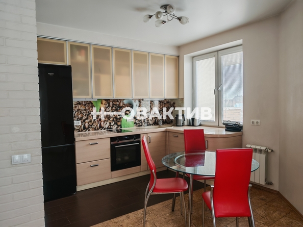 
  Продается 3-комн. квартира, 84.2 м², Гребенщикова ул, д. 8
. Фото 2.