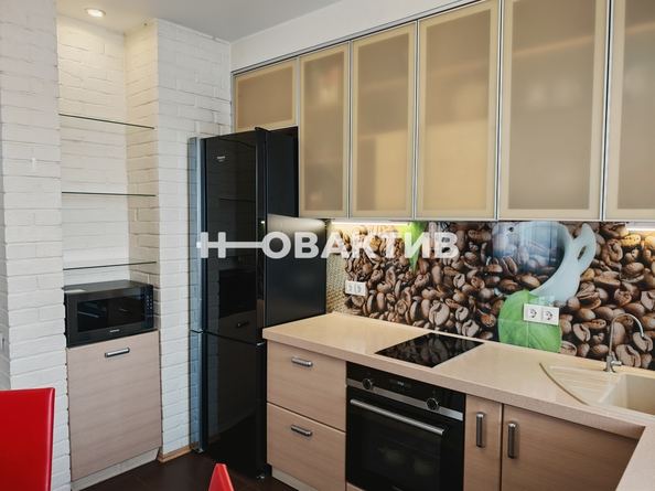 
  Продается 3-комн. квартира, 84.2 м², Гребенщикова ул, д. 8
. Фото 4.