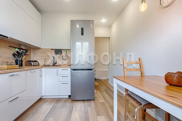 
  Продается 3-комн. квартира, 63.3 м², Демакова ул, д. 18
. Фото 2.