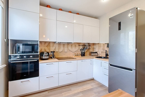 
  Продается 3-комн. квартира, 63.3 м², Демакова ул, д. 18
. Фото 3.
