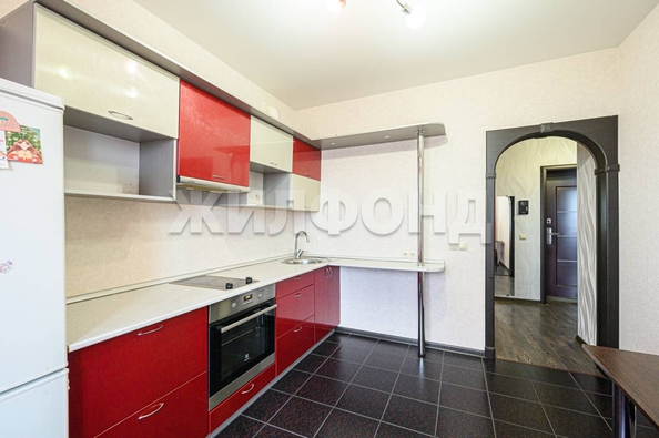 
  Продается 1-комн. квартира, 35.6 м², Виктора Уса ул, д. 1
. Фото 3.